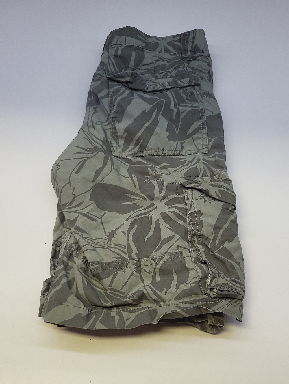 *Old Navy Youth Floral Cargo Shorts